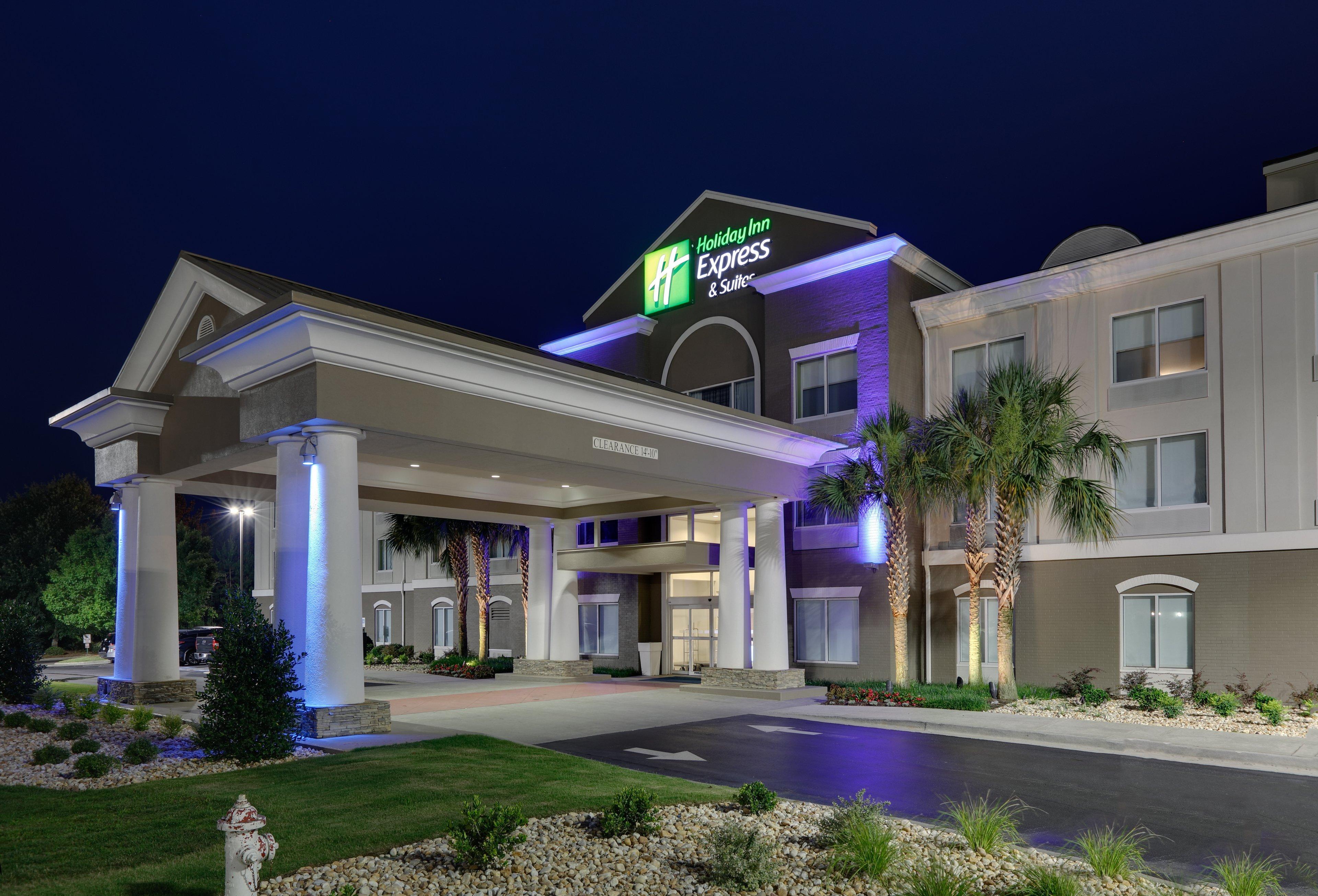 Holiday Inn Express Hotel & Suites Dublin By Ihg Exterior photo